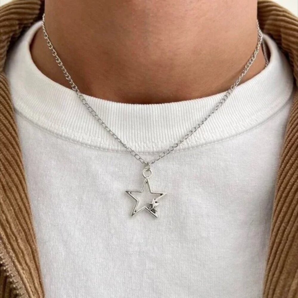 vintage style silver chrome star pendant necklace